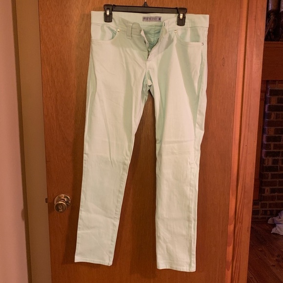 Nine Planet mint colored size 11 EUC - Picture 1 of 3